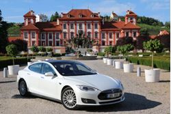 Obrázek z Svatební Tesla S 