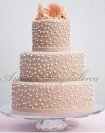 Picture of Wedding cake with pearls