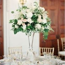 Picture of Flowers beneath in small vases