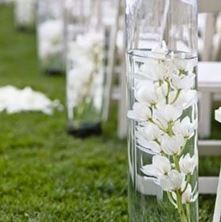 Picture of Straight vases with flowers 